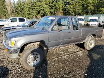  Salvage Toyota Pickup