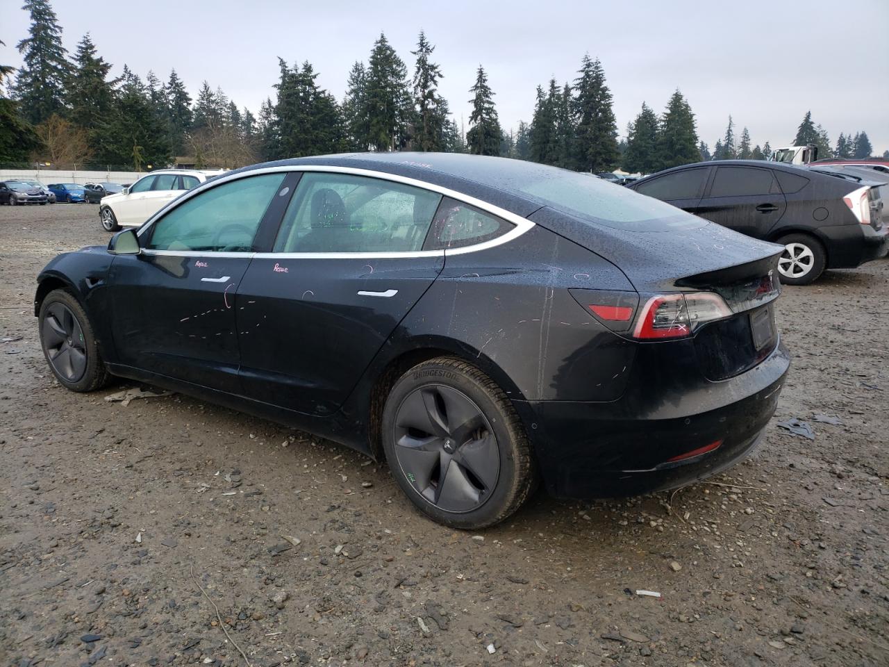 Tesla Model 3 Image 9