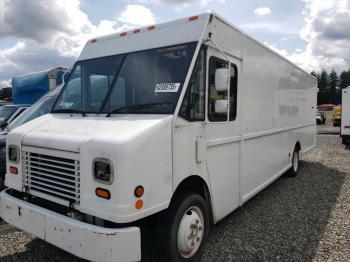  Salvage Freightliner Chassis M