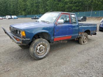 Salvage Nissan Pick Up