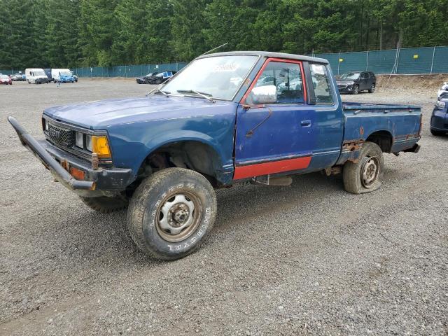  Salvage Nissan Pick Up