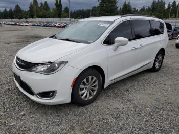  Salvage Chrysler Pacifica