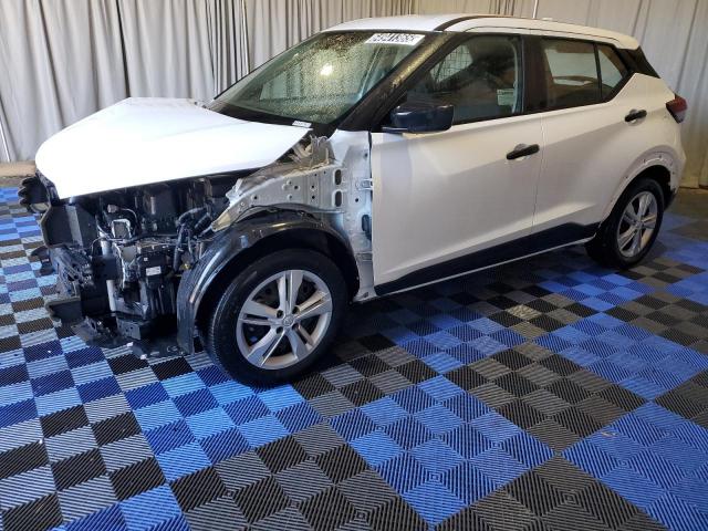  Salvage Nissan Kicks