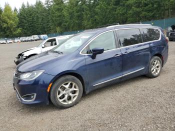  Salvage Chrysler Pacifica