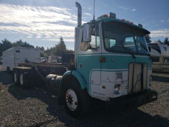  Salvage Volvo Xpeditor