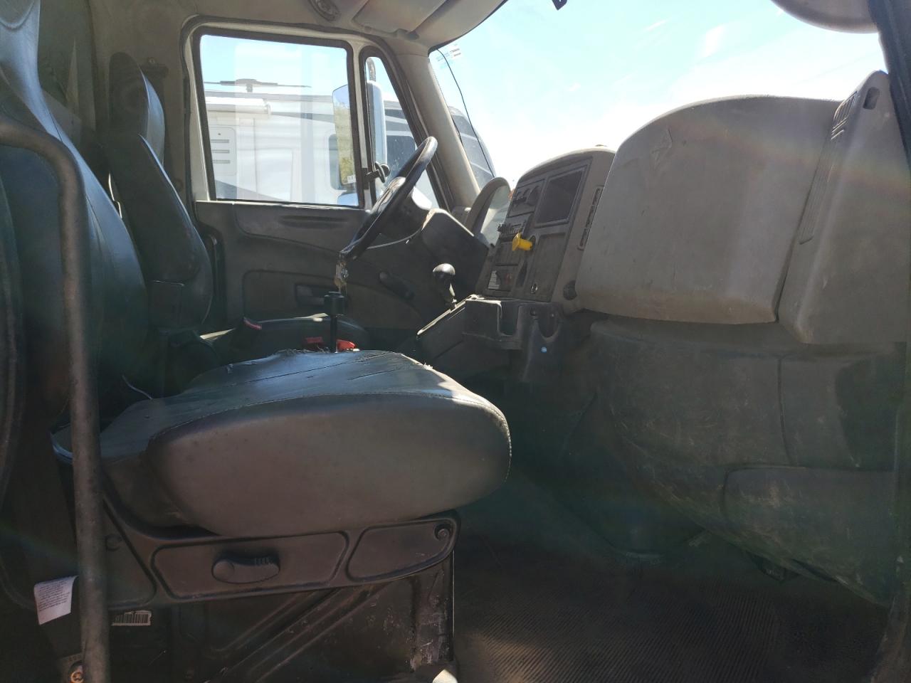 International 4000 Serie 4300 Image 4