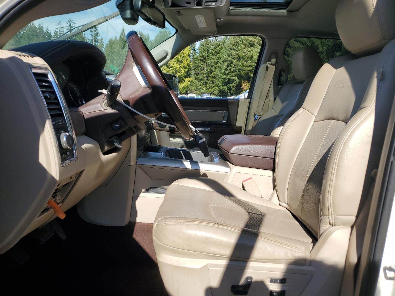 Ram 1500 Laramie Image 7