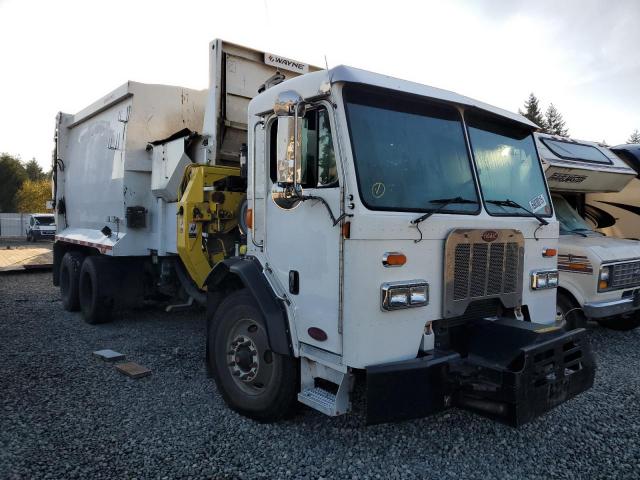  Salvage Peterbilt Tractor 320