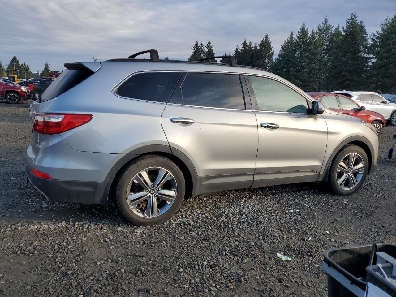 Hyundai SANTA FE Gls Image 3