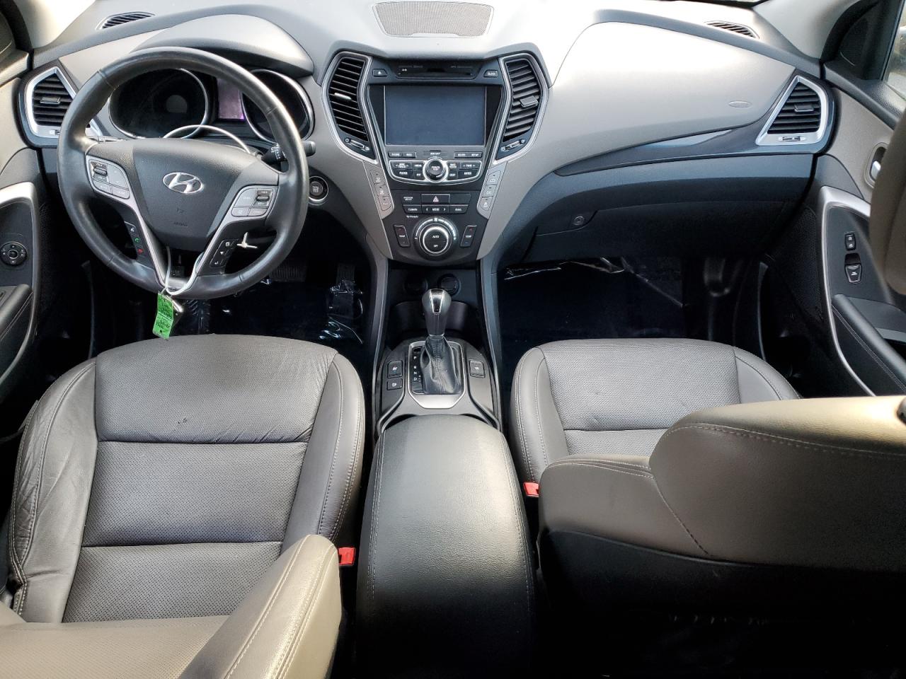 Hyundai SANTA FE Gls Image 10