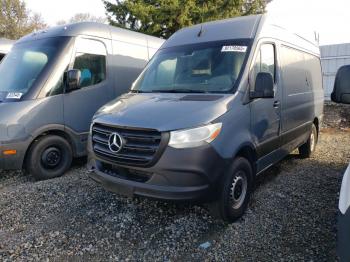  Salvage Mercedes-Benz Sprinter