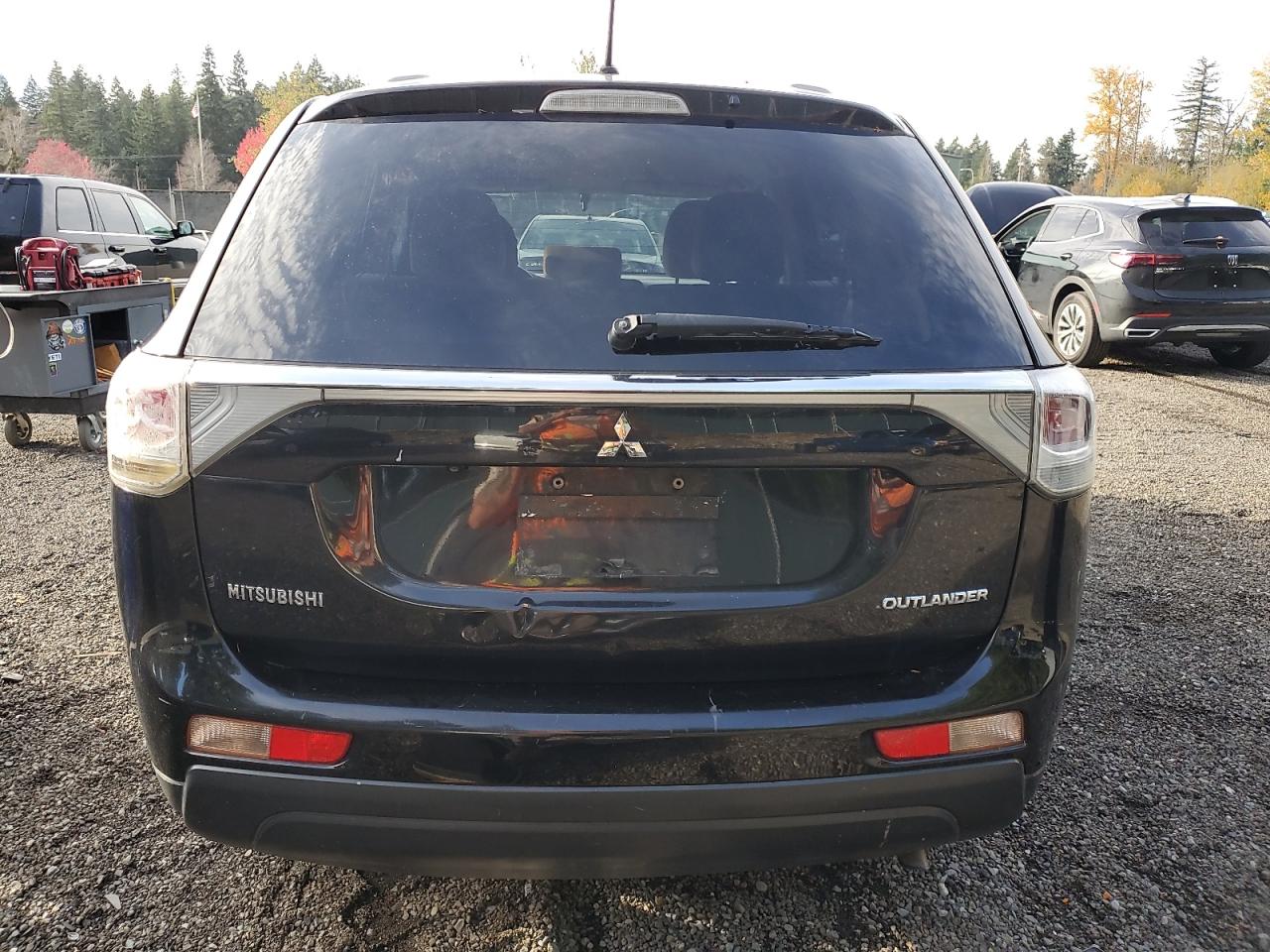 Mitsubishi Outlander Se Image 5