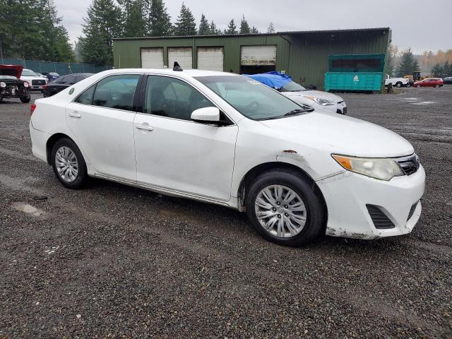 Toyota Camry Hybrid Image 10