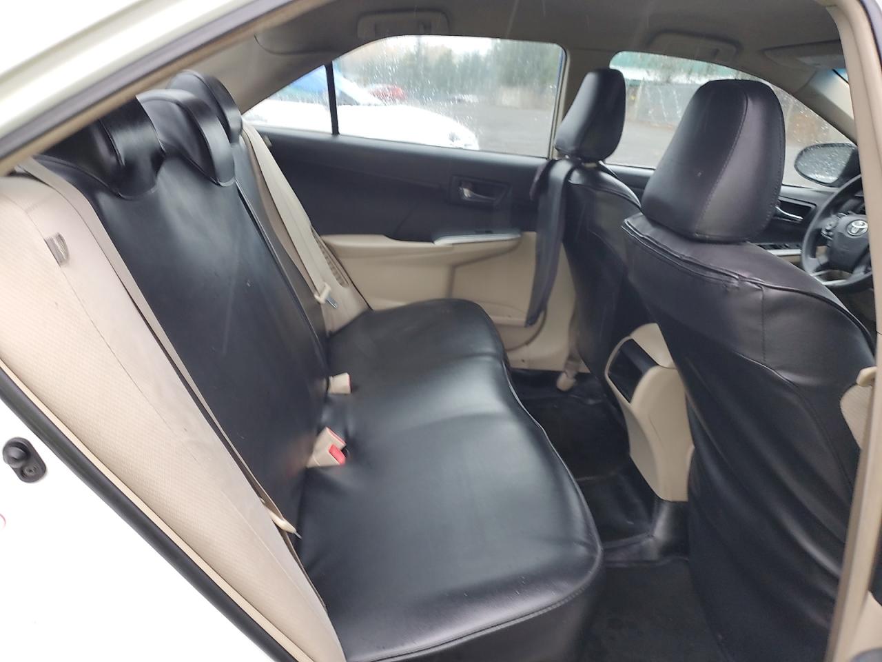 Toyota Camry Hybrid Image 12