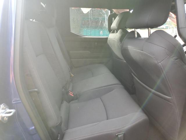 Toyota Tacoma Double Cab Image 4