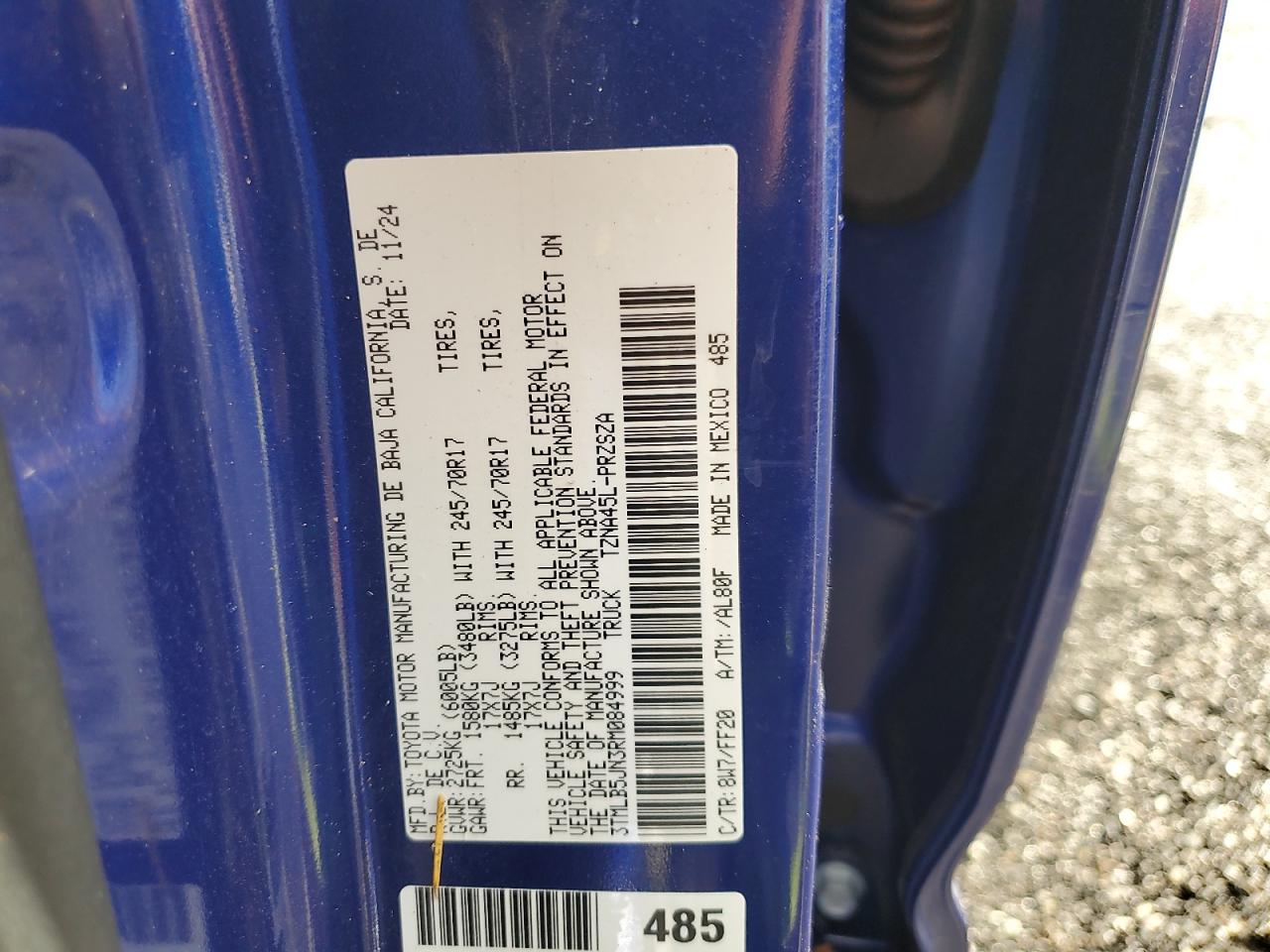 Toyota Tacoma Double Cab Image 13