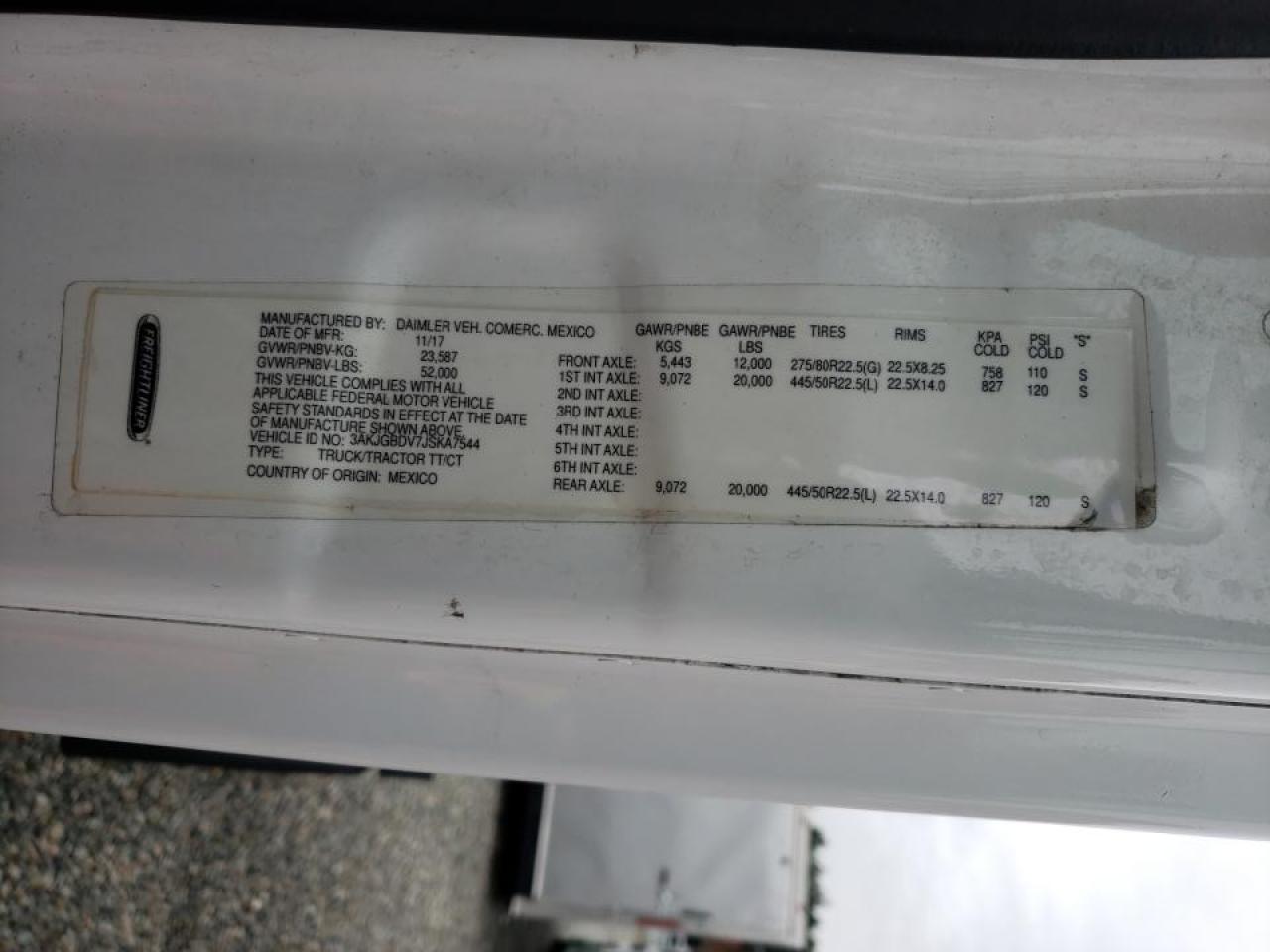 Freightliner Cascadia 1 Image 4