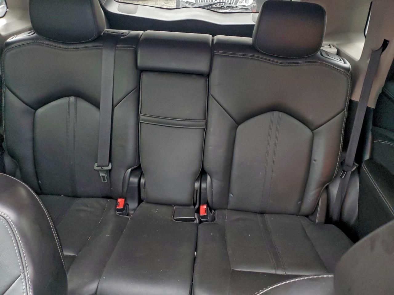 Cadillac SRX Luxury Collection Image 13