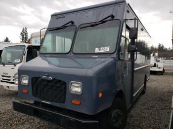  Salvage Freightliner Chassis M