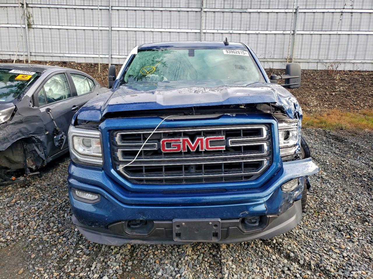 GMC Sierra C1500 Image 7