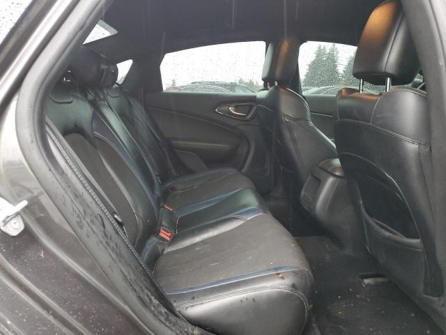 Chrysler 200 S Image 12