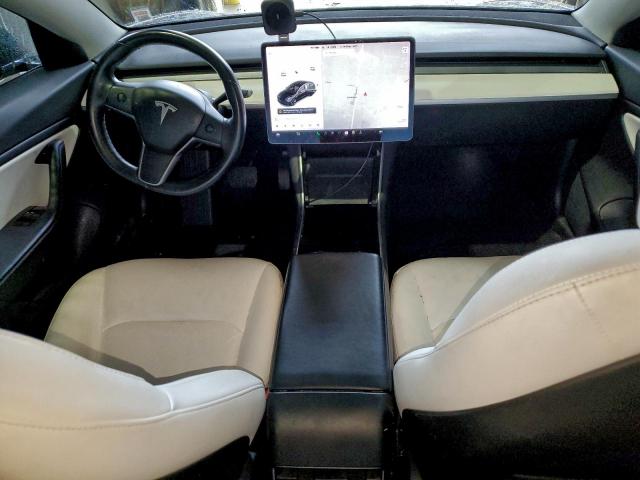 Tesla Model 3 Image 6
