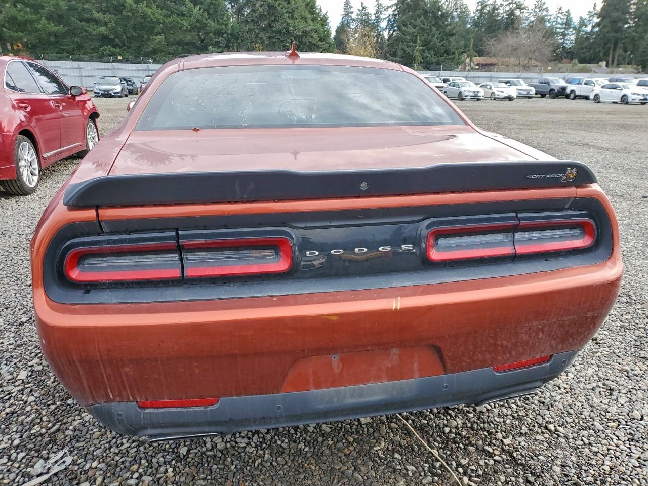 Dodge Challenger R/t Scat Pack Image 4