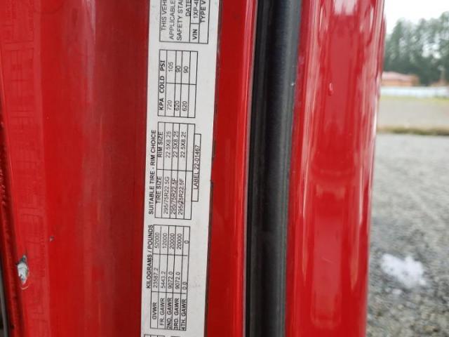 Peterbilt 587 Image 3