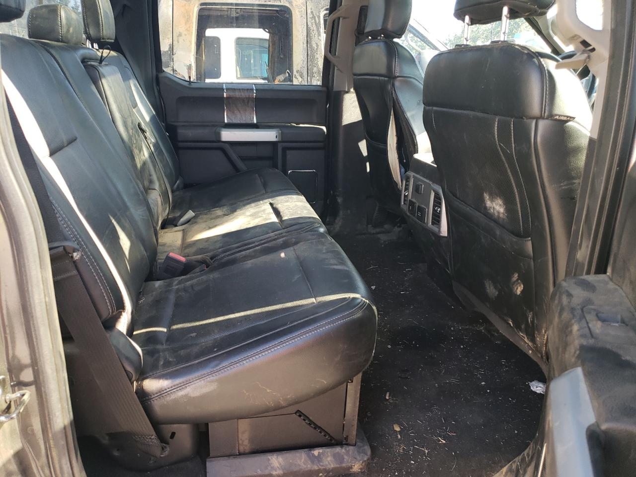 Ford F-350 Super Duty Image 7