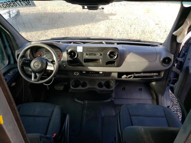 Mercedes-Benz Sprinter 2500/3500 Image 13