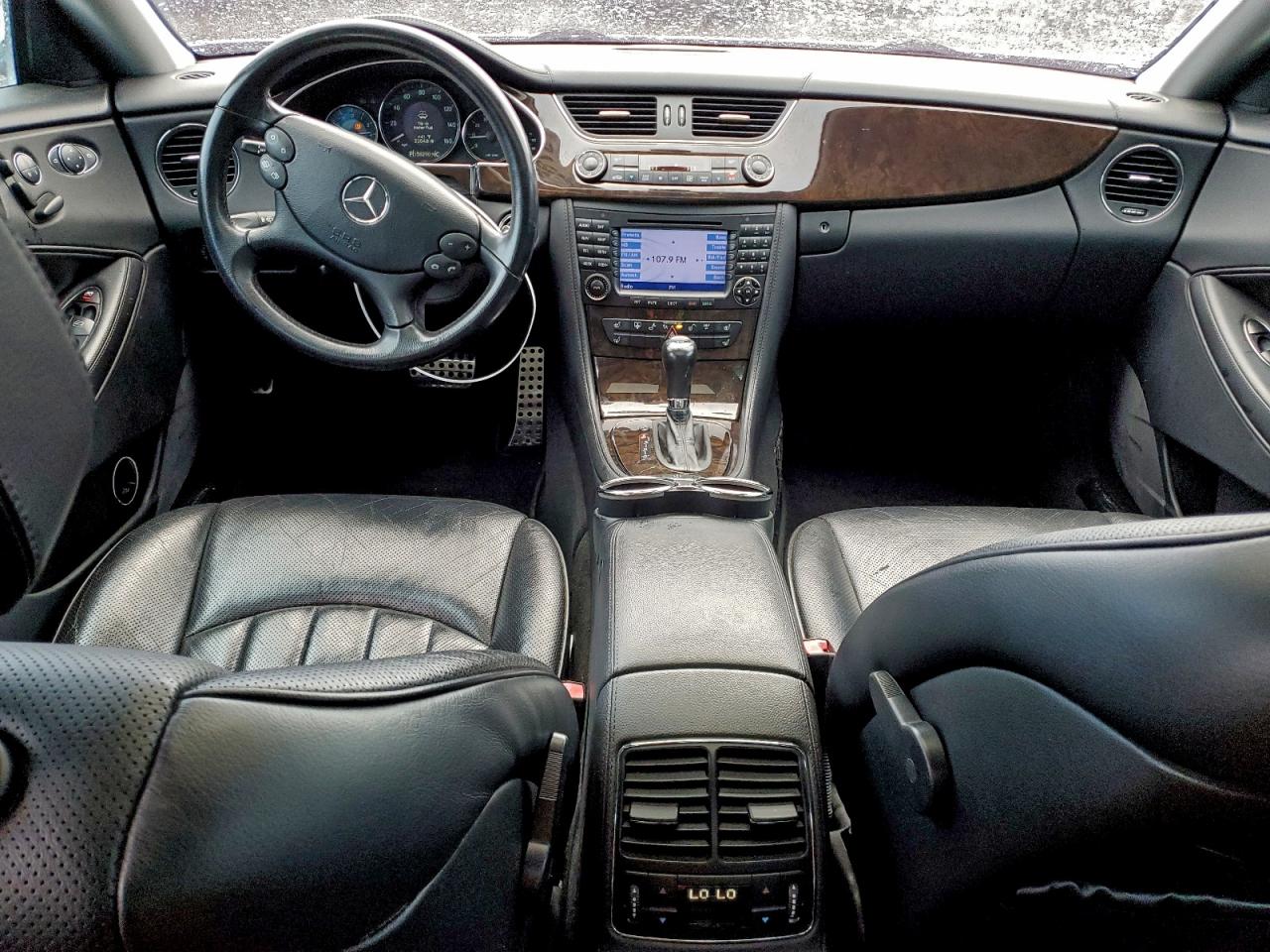 Mercedes-Benz Cls-class 550 Image 8