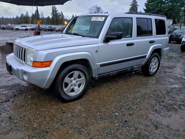  Salvage Jeep Commander
