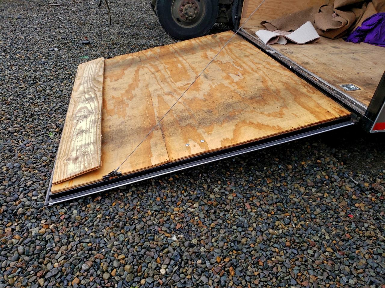 Interstate Enclosed Image 4