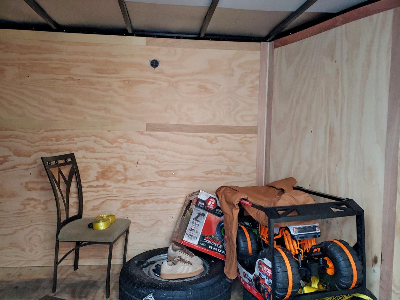 Interstate Enclosed Image 6