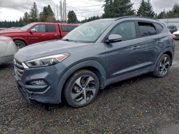  Salvage Hyundai TUCSON