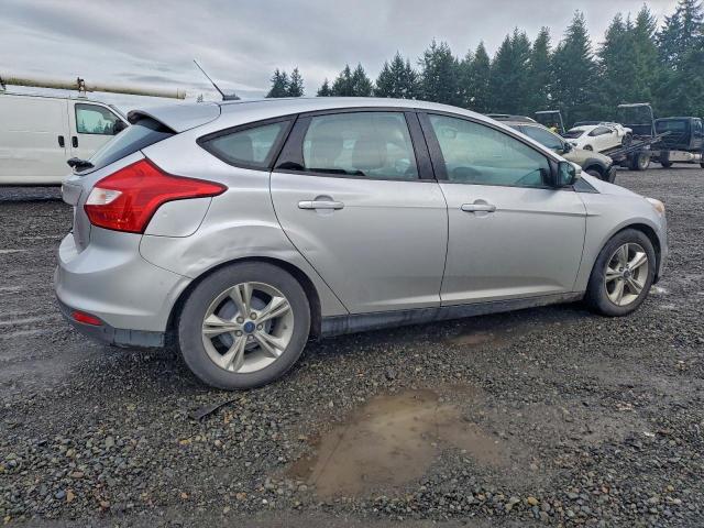 Ford Focus Se Image 11