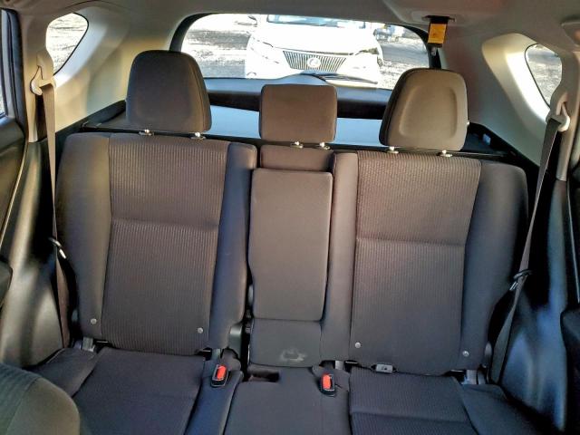 Toyota RAV4 Le Image 8