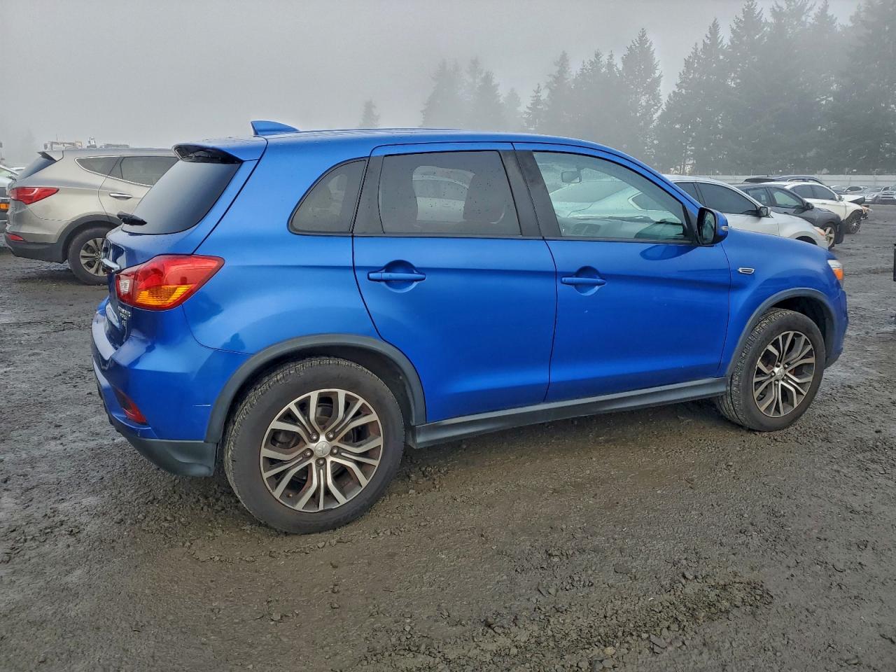 Mitsubishi Outlander Es Image 9