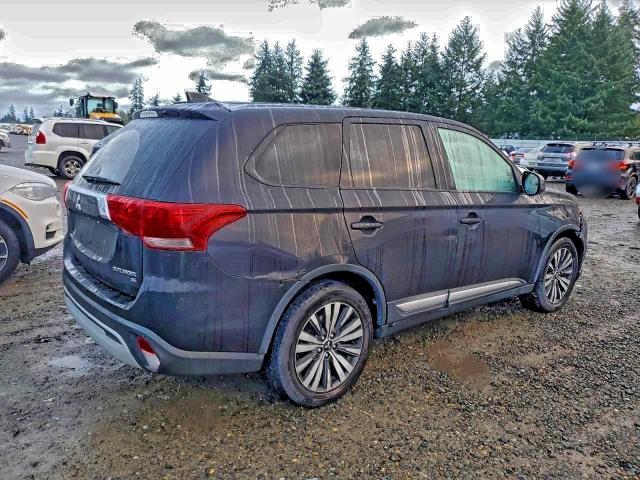 Mitsubishi Outlander Se Image 7