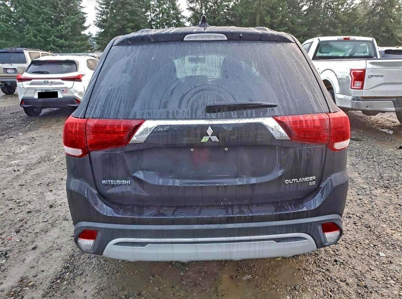 Mitsubishi Outlander Se Image 13