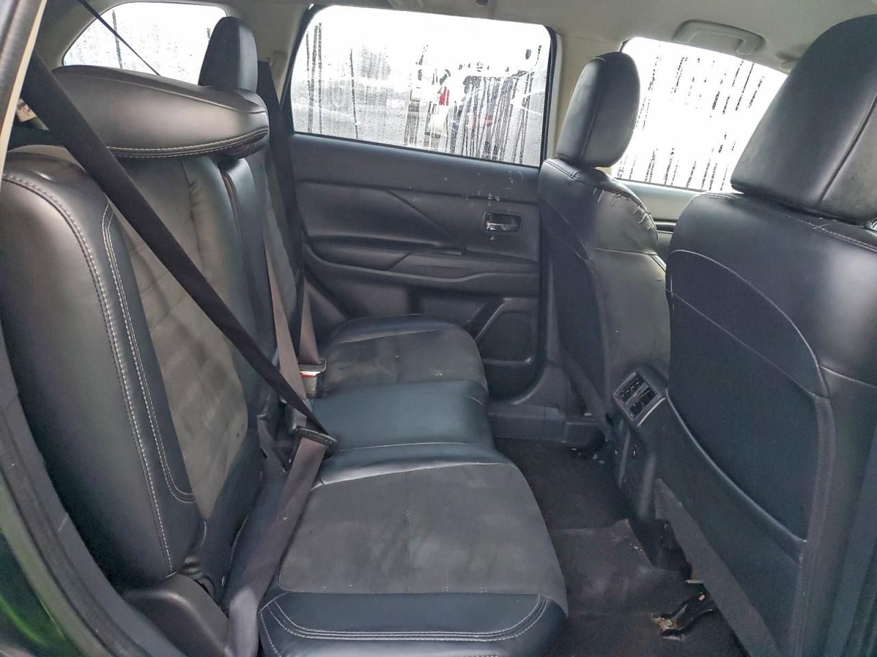 Mitsubishi Outlander Se Image 12