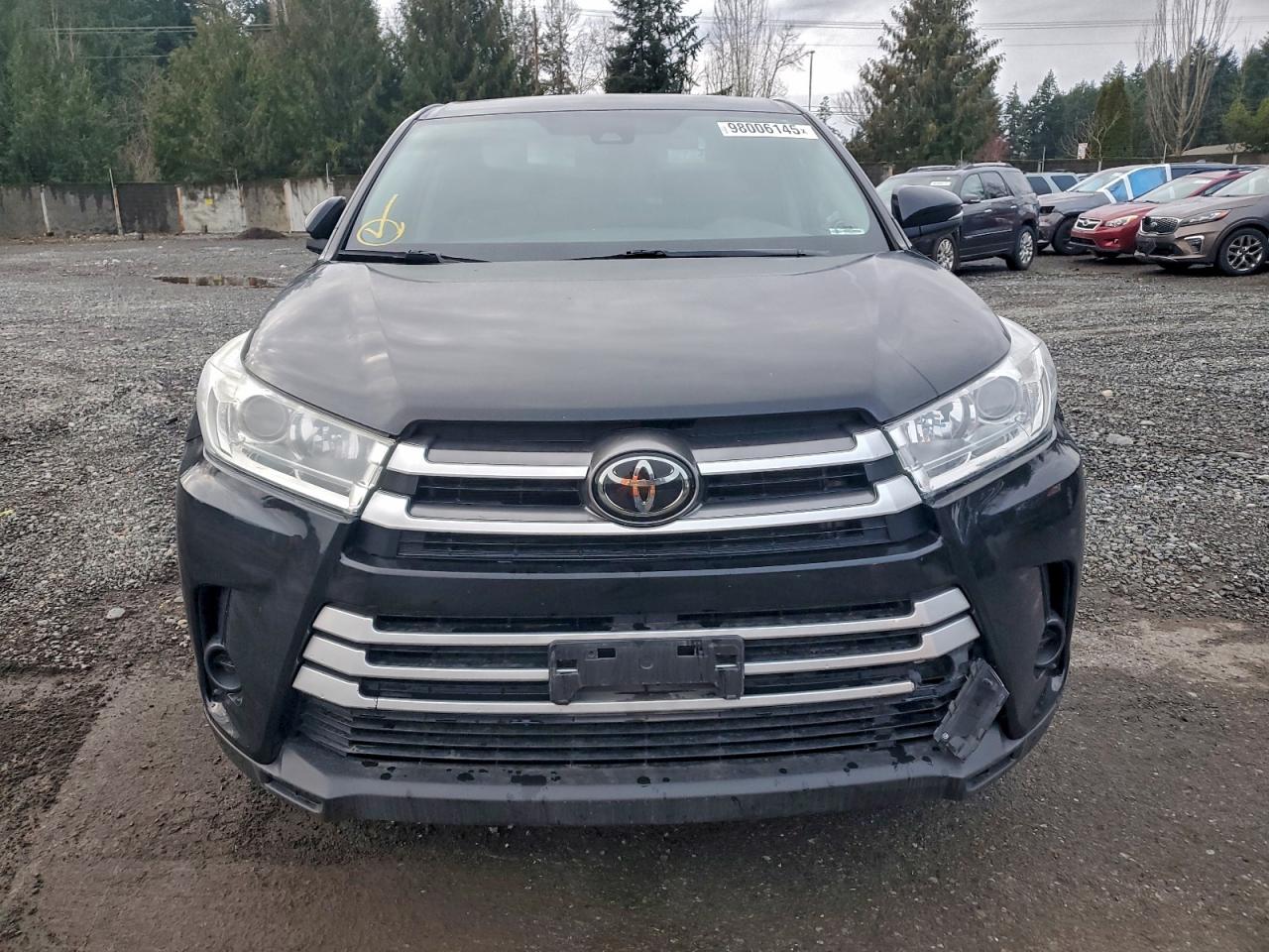 Toyota Highlander Le Image 4