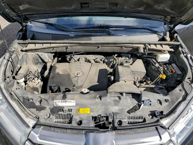 Toyota Highlander Le Image 11