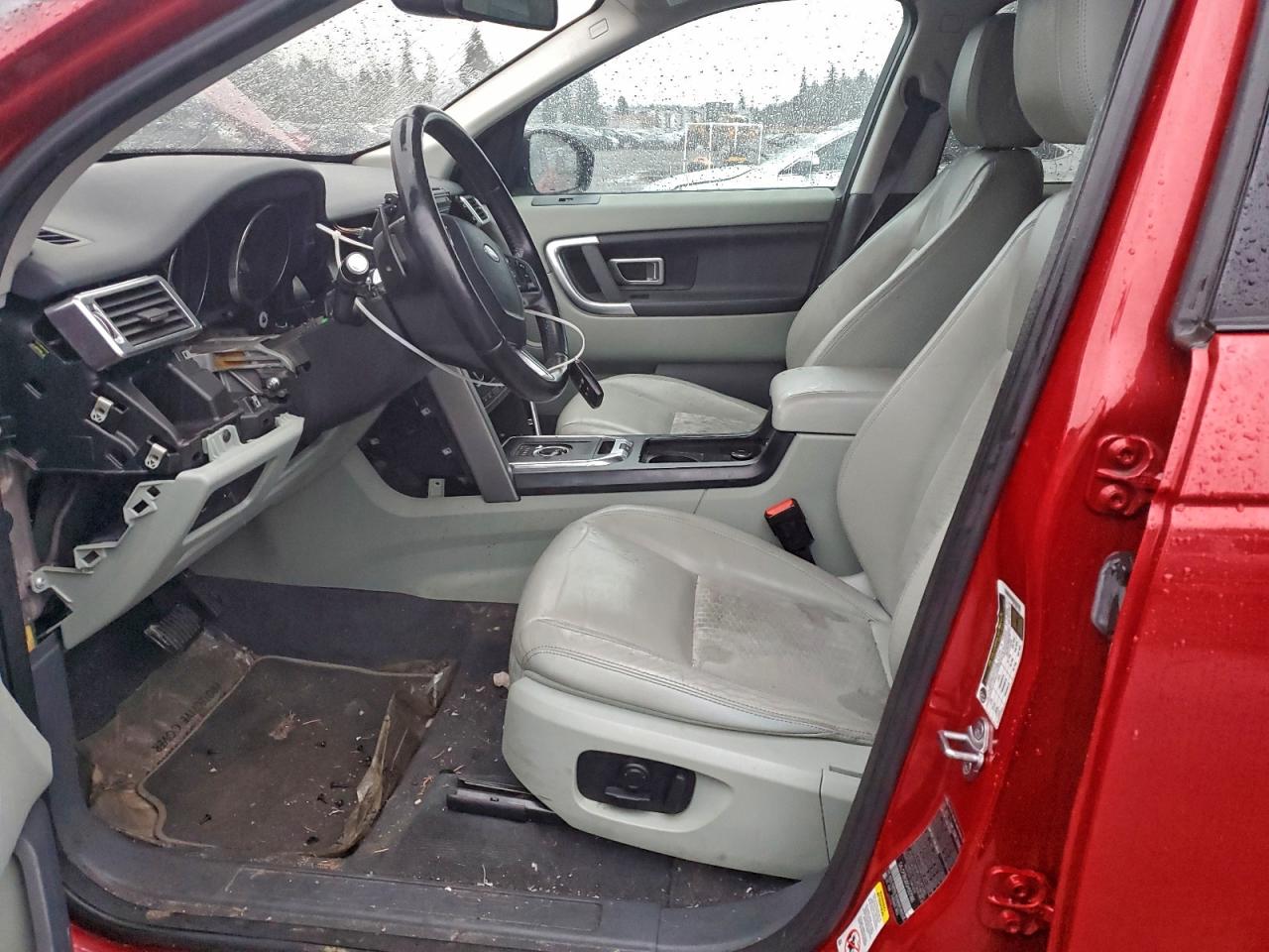 Land Rover Discovery Se Image 2