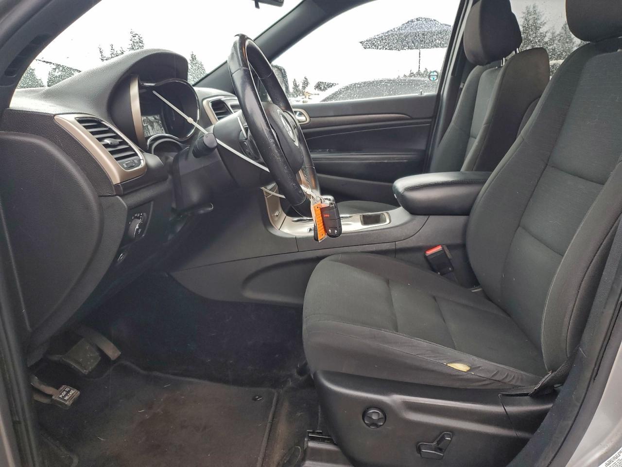 Jeep Grand Cherokee Laredo Image 10