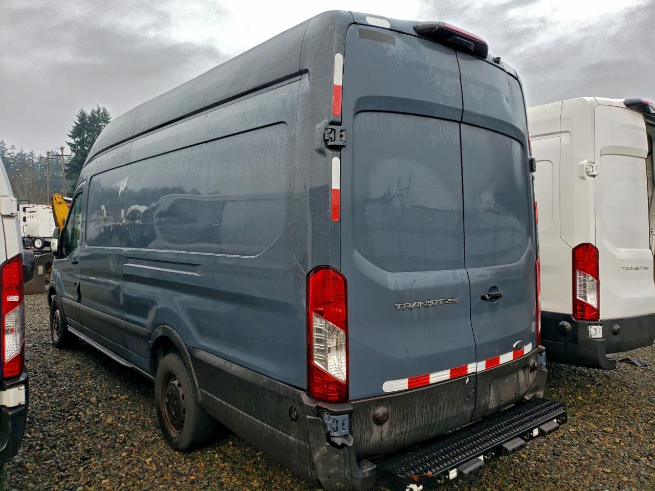 Ford Transit T-250 Image 2