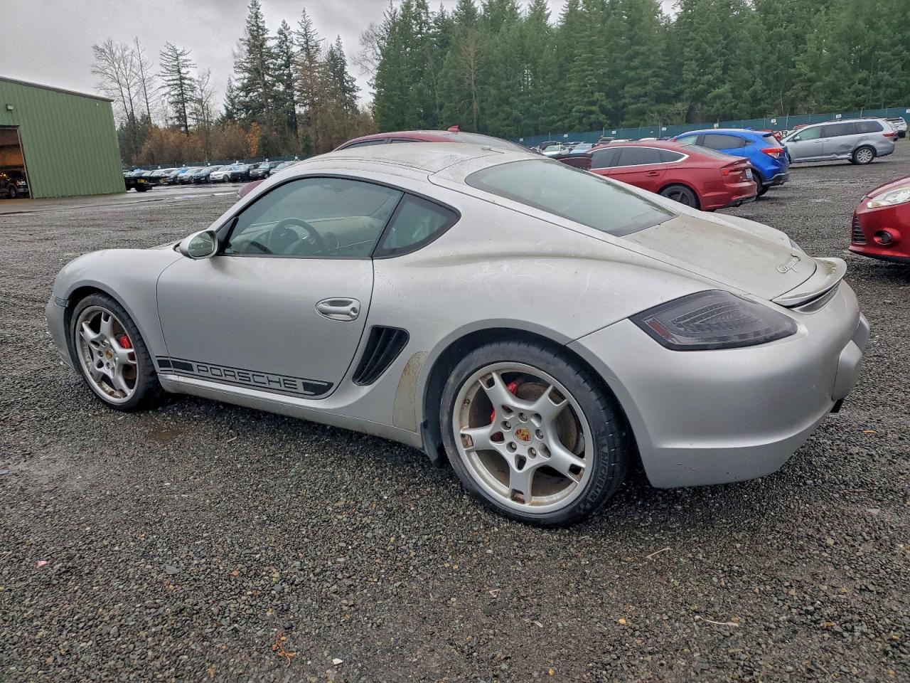 Porsche Cayman S Image 11