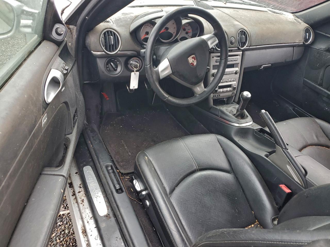 Porsche Cayman S Image 10