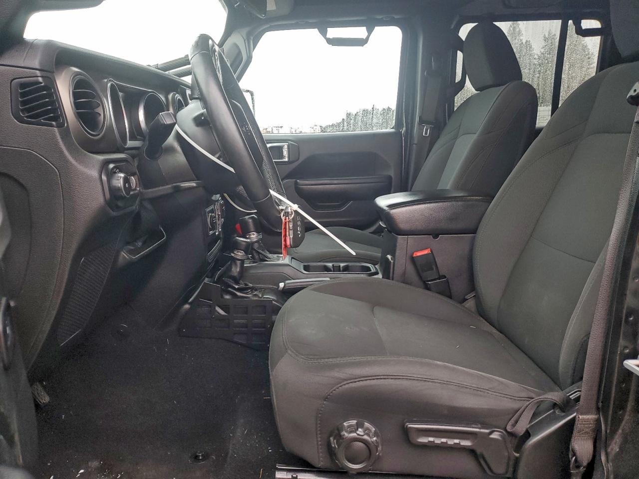 Jeep Wrangler Sport Image 4