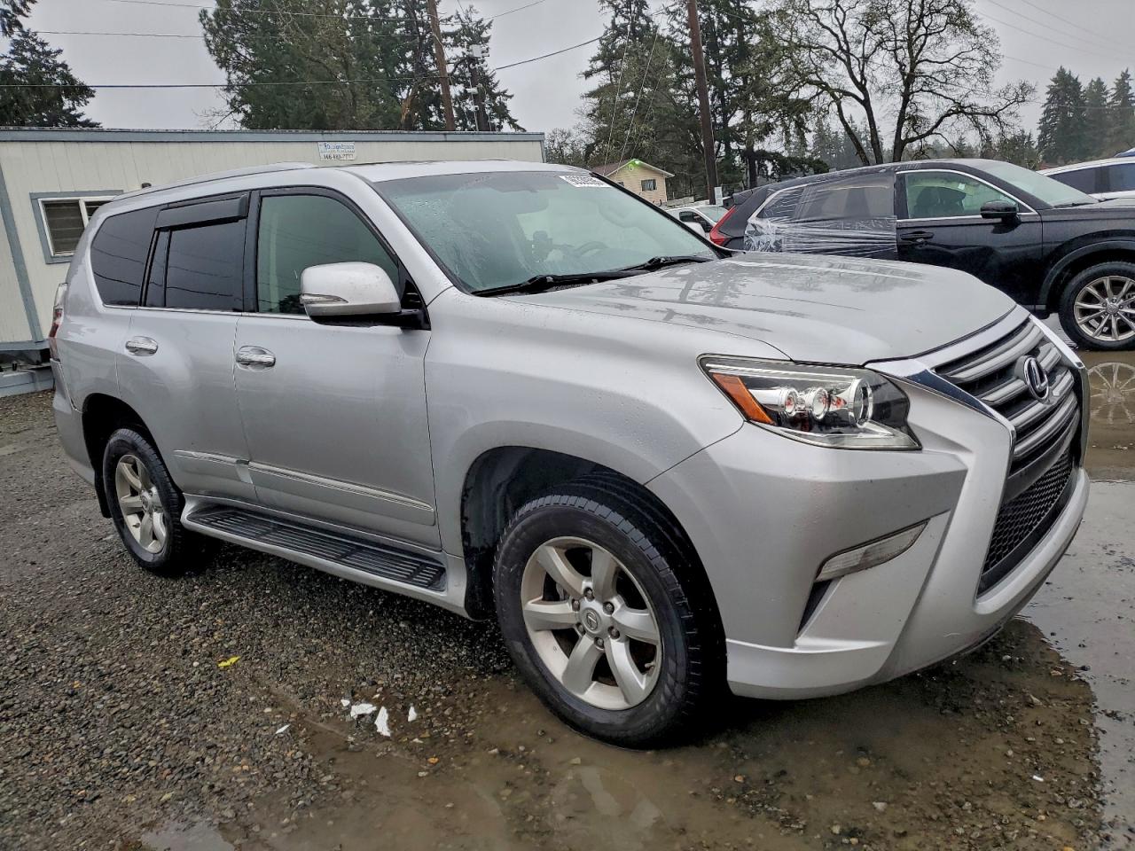 Lexus Gx 460 Image 2